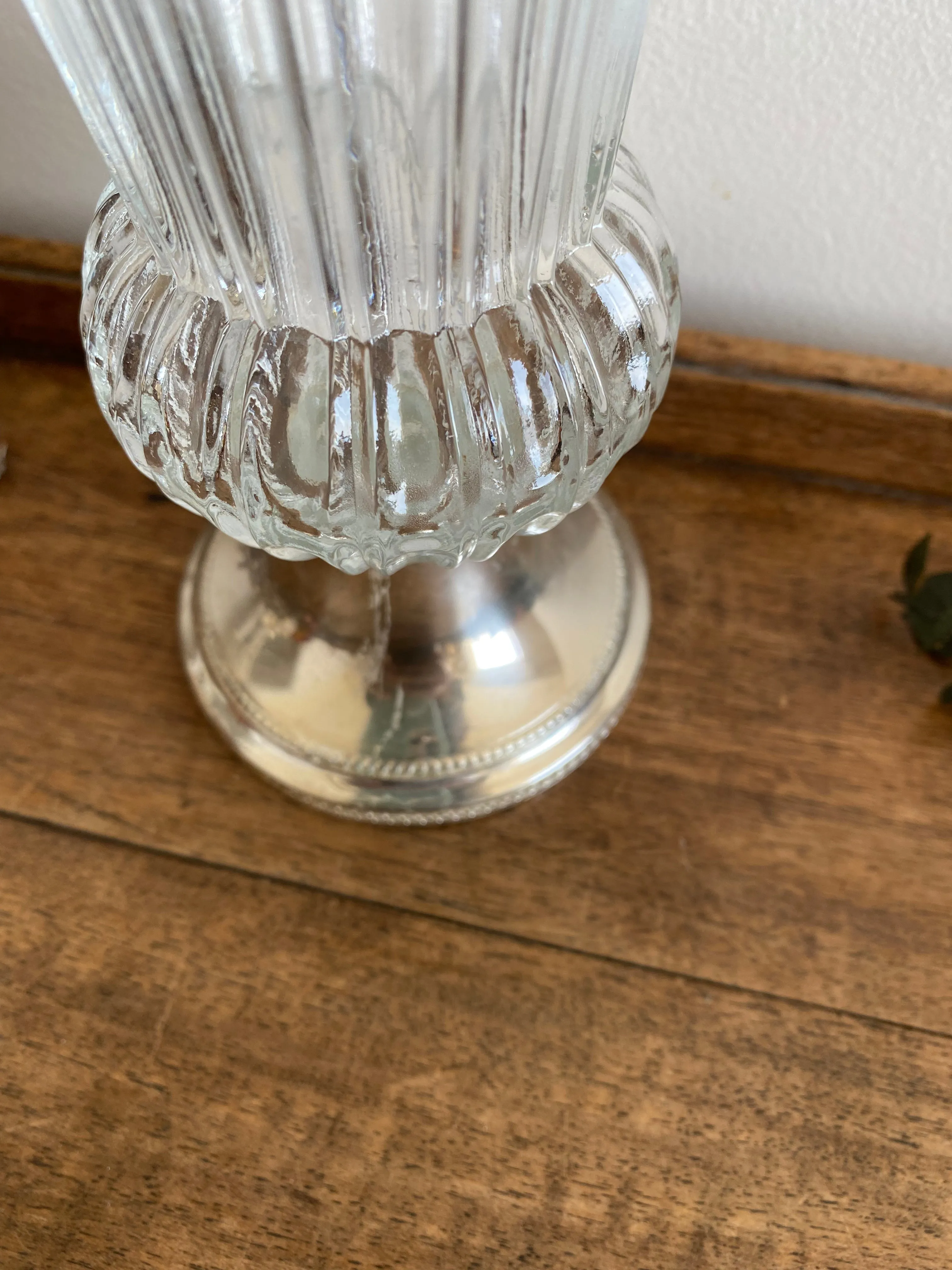 Carafe en verre et métal argenté