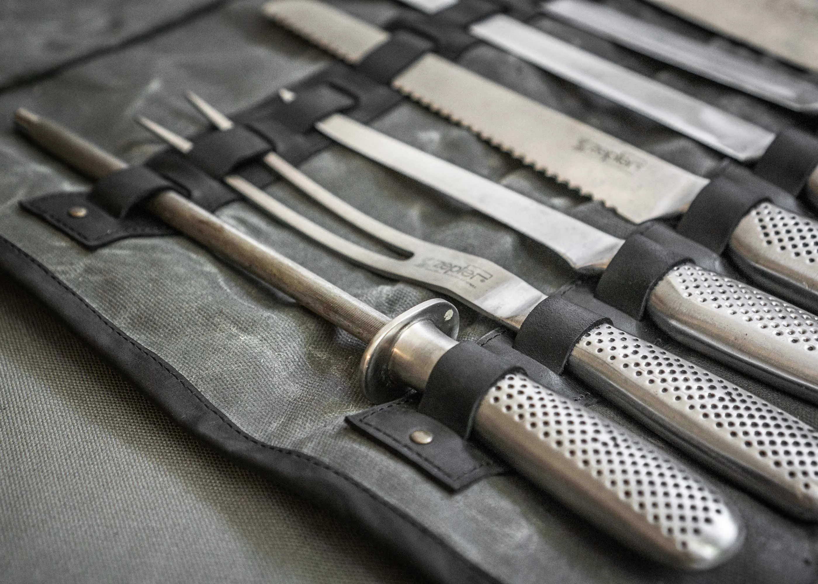 Chefs Knife Roll | Handcrafted | Personalized | Elegant Grey Leather